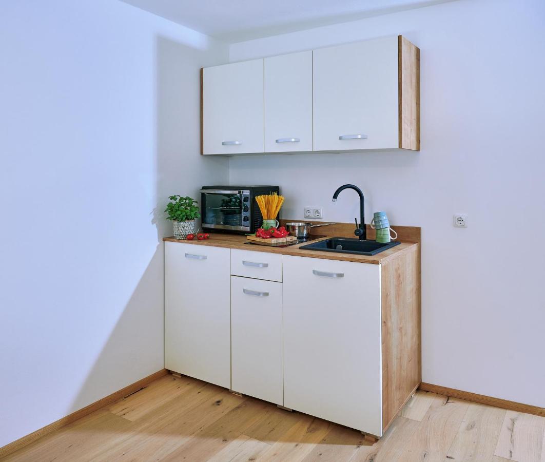 Ferienwohnung Zimmer Tittmoning Stadtplatz 27 Buitenkant foto